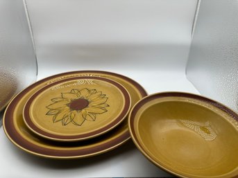Vintage Crest-stone Sunburst Stoneware Made In Japan Service For 6