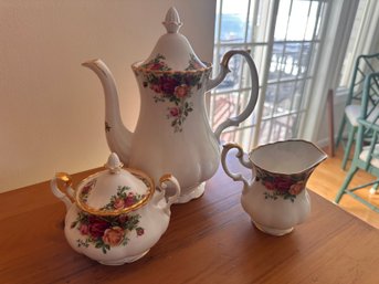 Royal Albert Set. Old Country Roses