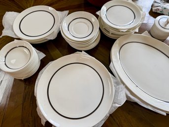 Vintage Wedgwood Charisma Pattern Designed By Susie Cooper.