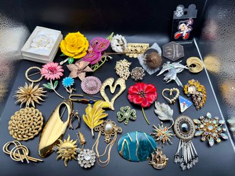Large Lot Of Vintage Pins.  Lot A