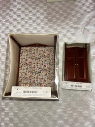 Bombay Company Dollhouse Mini 4 Poster Bed & Armoire