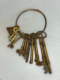 Set Of Vintage Brass Skeleton Keys On A Ring,