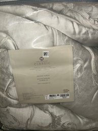 Frosted Scroll Full / Queen Comforter