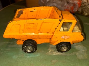 Vintage 1970's Tonka Dump Truck