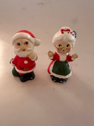 Vintage Santa & Mrs. Claus Salt And Pepper
