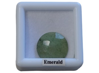 Round Green Emerald Gemstone Display Case