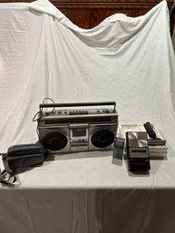 Sanyo 4 Speaker Amss Automatic Music Select System, Sony Watchman And Solid State Recorder