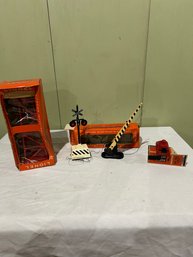 Lot 6 Lionel Beacon, Bumper And Crossing Gate