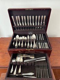 Lot 26-pacific Sterling Silver Flatware Set With 24 Knifes With Sterling Handle Not Included In Weight 4015 G