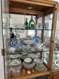 Lot 35-three Selves Of Miscellaneous Glassware