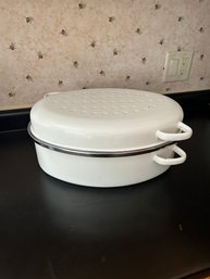 Lot 46/ Enamel Roasting Pan