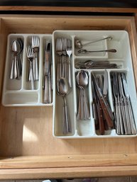 Lot 52-silverware Lot