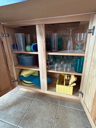 Lot 71-lot Of Plastic And Ceramic Kitchenware