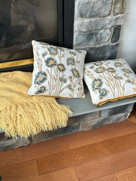 Lot 88-throw Pillows And Blanket