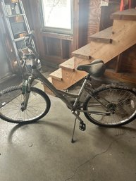 Lot 220- Nishiki Womans Bike