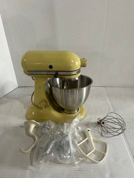 Lot 114- Vintage Kitchen Aid Mixer. Works!