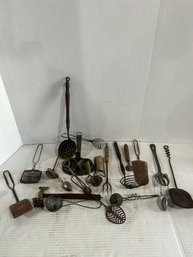 Lot 150-vintage Kitchen Lot