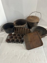 Lot 158-lot Of Cast Iron. Some Wagner Snd Griswold. See Pictures