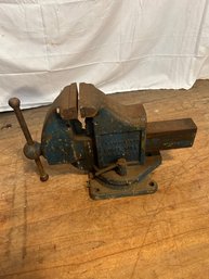 Lot 186- Heavy Duty Athol Vise