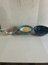 Lot 109- 3 Signed Pottery Bowls. One Is Local Su Chi Pittsford, VT