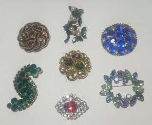 Good Lot Of Rhinestone Jewelry Brooches Includinfg Frey Austin Trifari,Weiss,