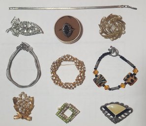 9 Piece Costume Jewelry Lot