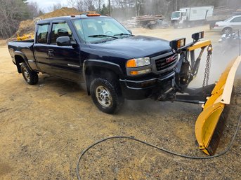 2006 GMC Sierra 2500 4x4 With Plow 172k Miles