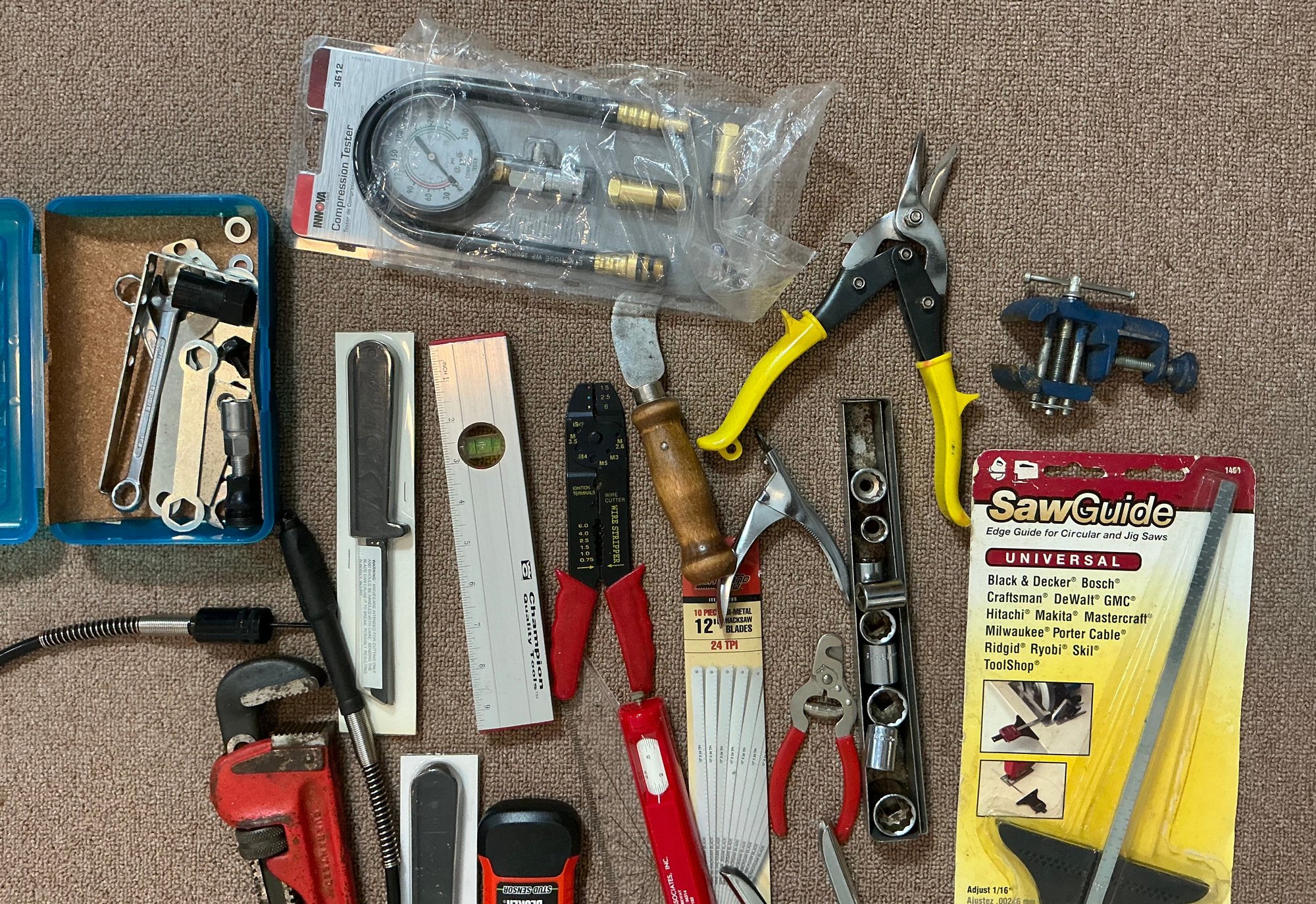 Box Of Miscellaneous Tools #33924 | Auctionninja.com
