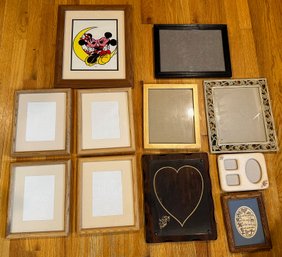 11pc Picture Frame Lot - Assorted Sizes