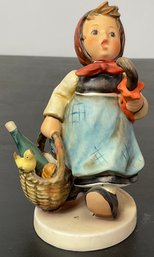 #20 - Goebel MJ Hummel - Visiting An Invalid