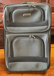Kenneth Cole Reaction Rolling Suitcase