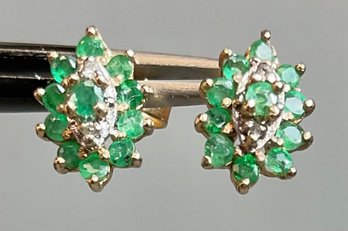 14 Karat Emerald And Diamond Cluster Stud Earrings