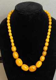 Vintage Egg Yolk/Butterscotch Baltic Amber Graduated Bead Necklace