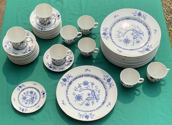 Leftmann Welden - Christina Pattern - Dresden Classic - 38pc China