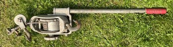 4000 Lb Beebe Bros. Ratchet Hoist