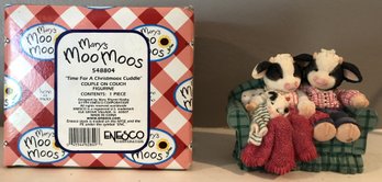 Mary Moo Moo's - Time For A Christmas Cuddle