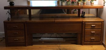 Vintage Oak Broyhill 3pc Headboard & Nightstands
