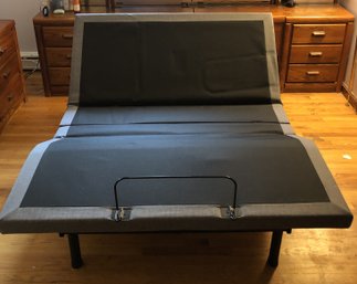 Queen Premium Adjustable Bed Frame W/ Massage & USB Ports