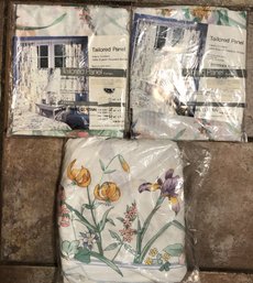 Full Bed Skirt & 2 Tailored Panel Curtains - New