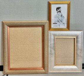3 Picture Frames