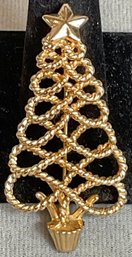Vintage Gold Tone Napier Christmas Tree Brooch/Pin