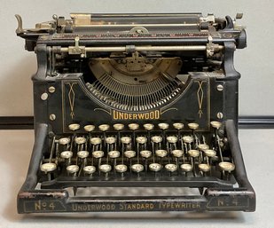 Antique Underwood No.4 Typewriter