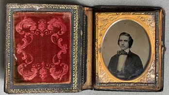 Daguerreotype Of Man - Lacquered Mother Of Pearl Inlay Case