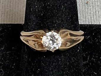 Mens 14k Gold Ring W/ Clear Stone