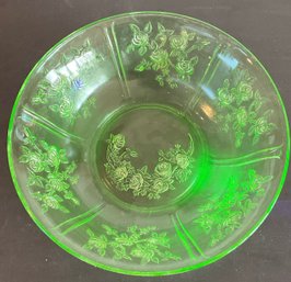 Federal Uranium Glass Sharon Cabbage Rose Fruit Bowl