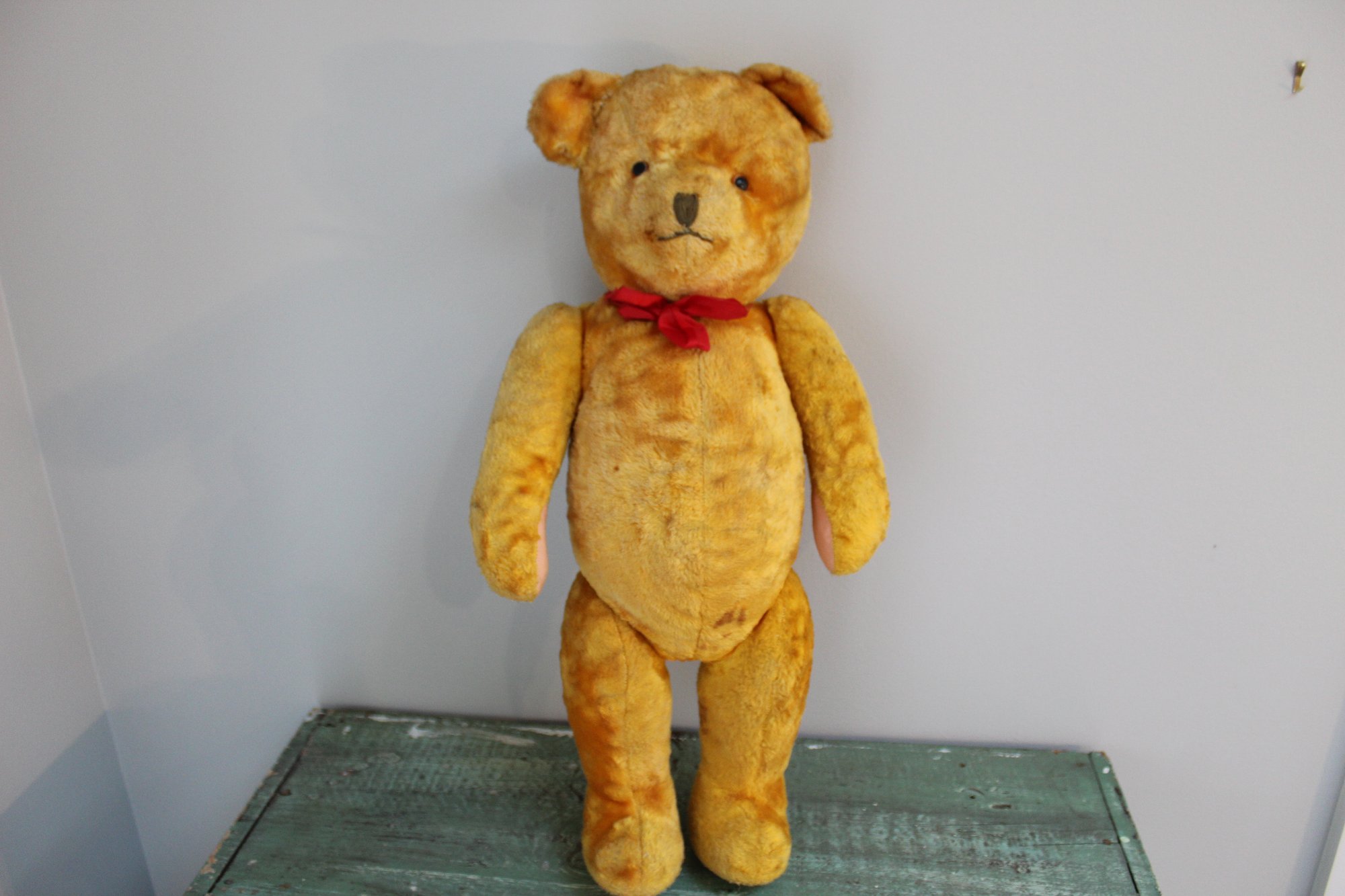 vintage-antique-teddy-bear-with-beautiful-golden-color-2072