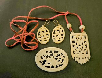 Celluloid Matching Brooch, Pendant And Earrings