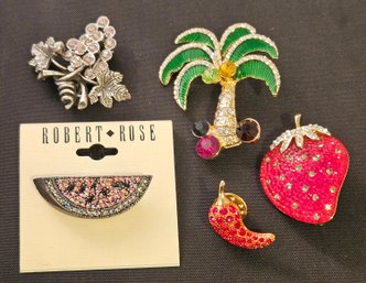 An Assortment Of Vintage Brooch Pins