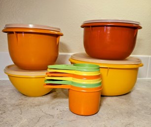 Vintage Tupperware Bowls And Measuring Cups