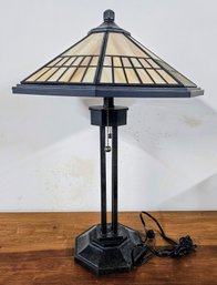 Stained Glass Lamp With 2 Bulbs